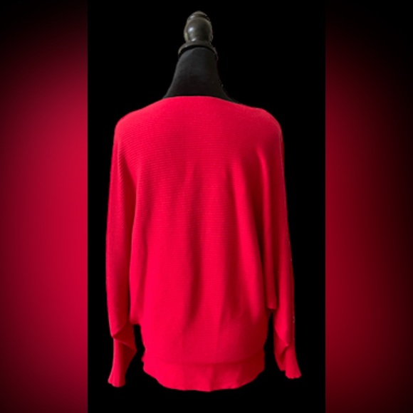 Makarthy: Sweater - Picture 8 of 17